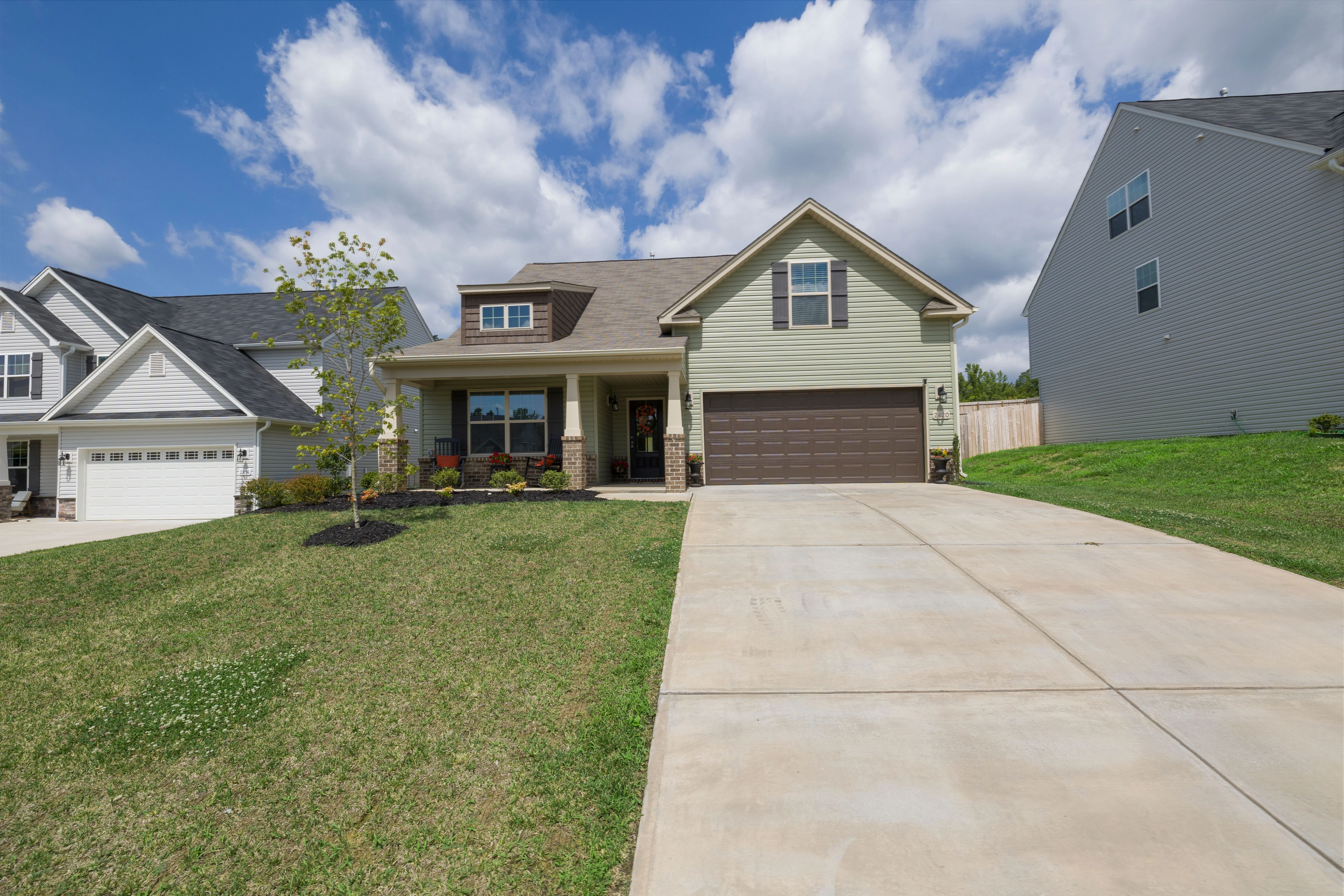 Residential garage door in New River